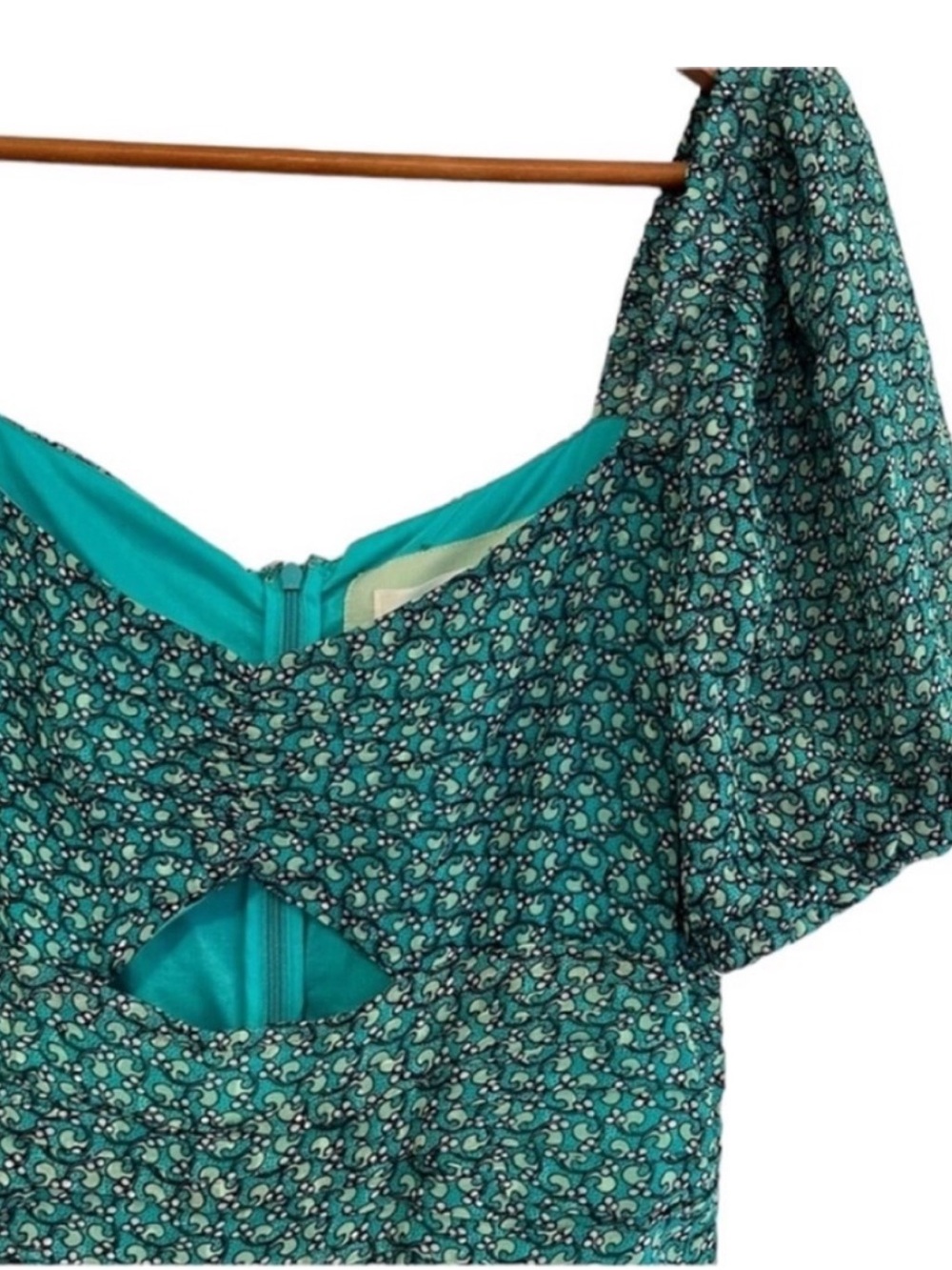 Anthropologie Puff-Sleeved Cut-Out Midi Dress size 14 Handkerchief Hem Plus Size - Picture 9 of 12